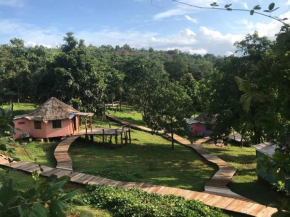 Gibbon Lodge, Krong Saen Monourom